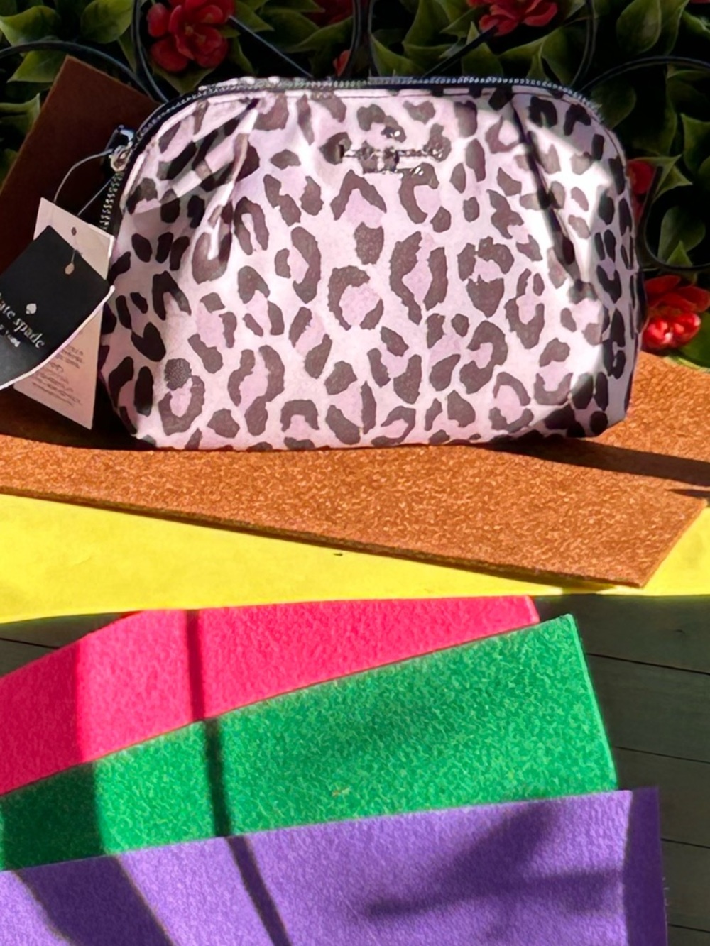 Kate Spade NWT Leopard Print Zipper Pouch Wristlet - Picture 8 of 8